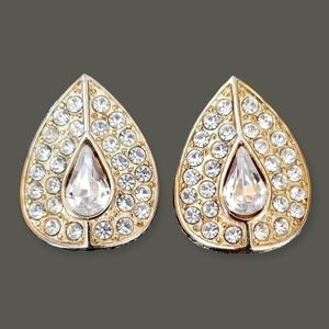 Vintage Elegant Rhinestone Gold Tone Clip Earrings